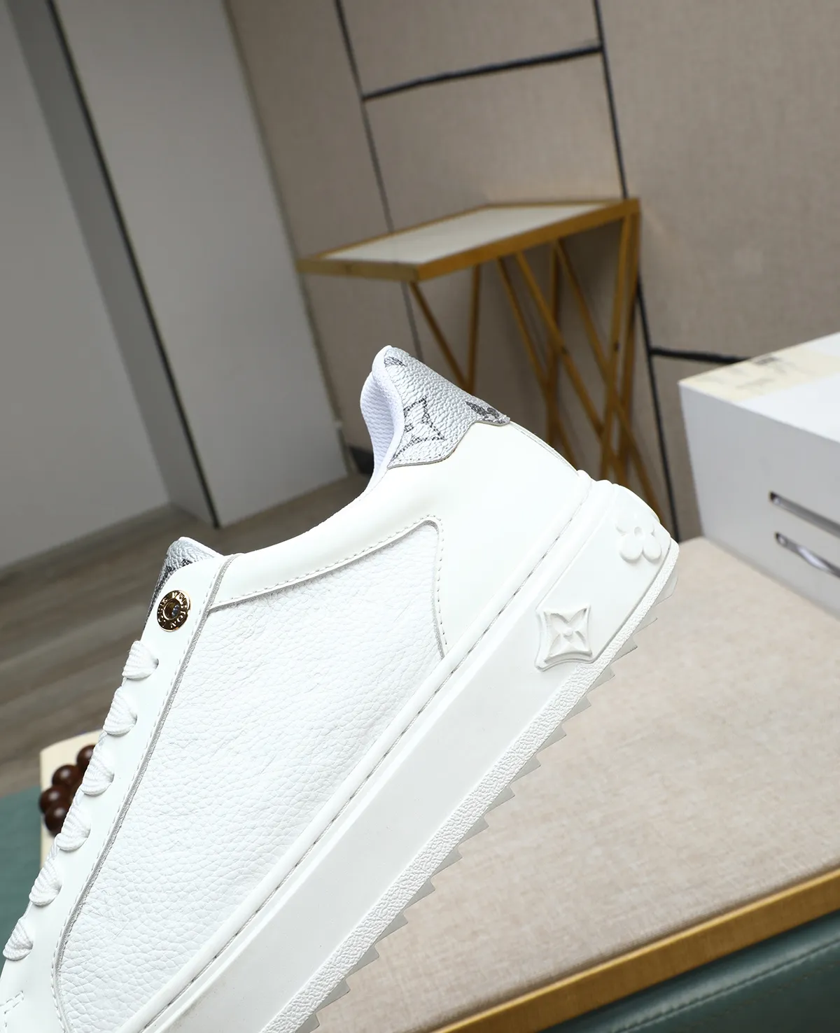 Men's men's shoes 💰540 📛📛(Niuli) high-end [LOUIS VUITTON] Louis Vuitton official website synchronized new products 👟Milan fashion catwalk style 🇰🇾🇰🇾LV family logo, celebrity style, a must-have for fashionistas ⚠️Top-layer calfskin ➕Cow leather lining ➕Mesh lining Official website original special outsole👞Number 38-44